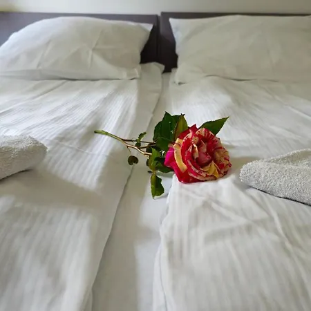 Szafirowy Zakątek *